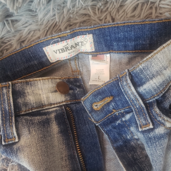 SHORTS | Hiwaisted Distressed Denim Shorts! - Picture 6 of 7